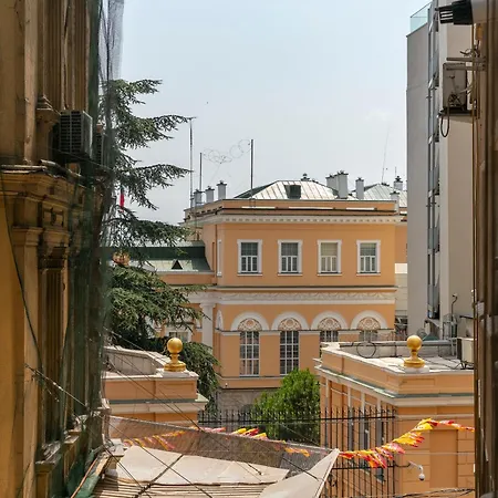 Charming & Bright In Taksim * Estambul