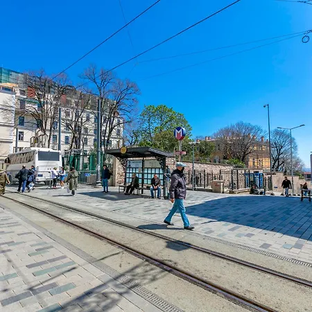 Charming & Bright In Taksim
